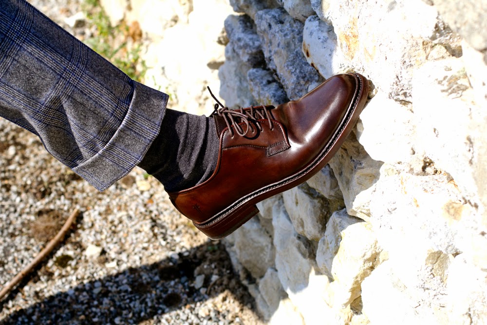 BLOG-MODE-HOMME_Samson-costumes-sur-mesure_frye-company-tenue-ceremonie-mariage-prince-de-galle03