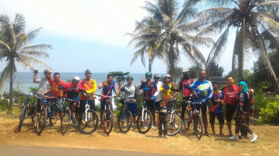 Gowes Bareng ke Pantai Ngobaran Kewer-kewer jogjga gowes