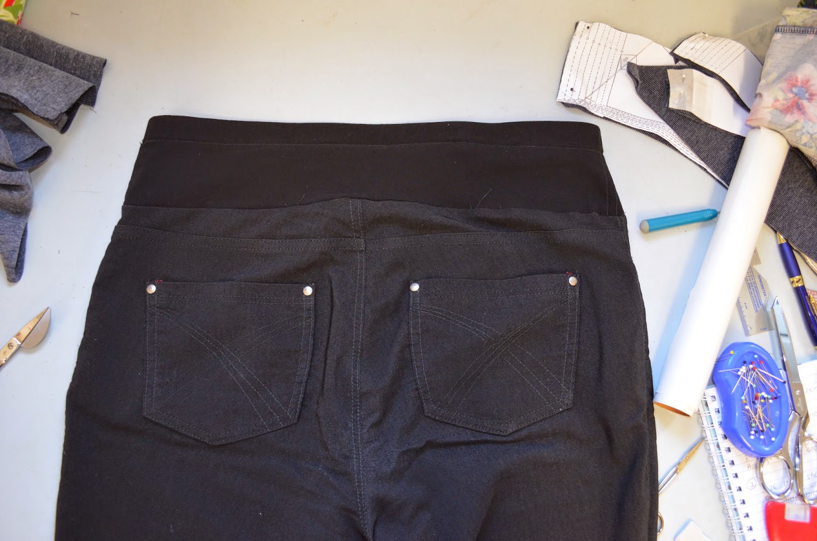 Suzy Bee Sews: Ginger Jeans: Pull-on version