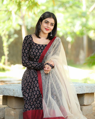 Actress Poorna Shamna Kasim New Photo Shoot Pics