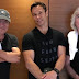 Nova foto divulgada indica retorno de Cliff Williams ao AC/DC