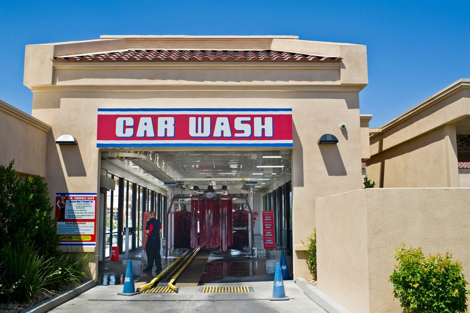 Dynamic Car Wash Space For Rent Near Downtown Capture Art
