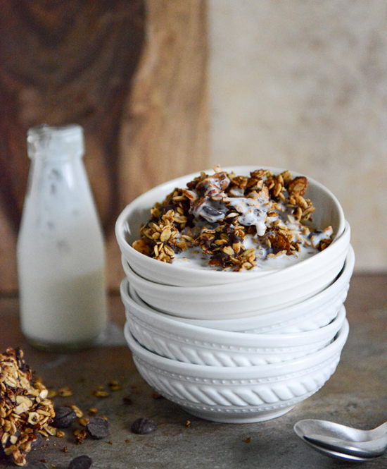 crunchy quinoa, toasted almond and dark chocolate brown butter granola recipe by @howsweeteats #recipe #breakfast