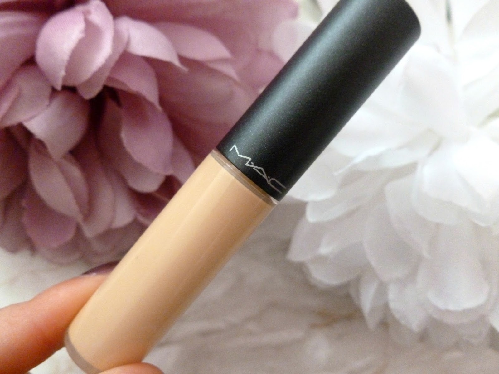mac moisture cover concealer