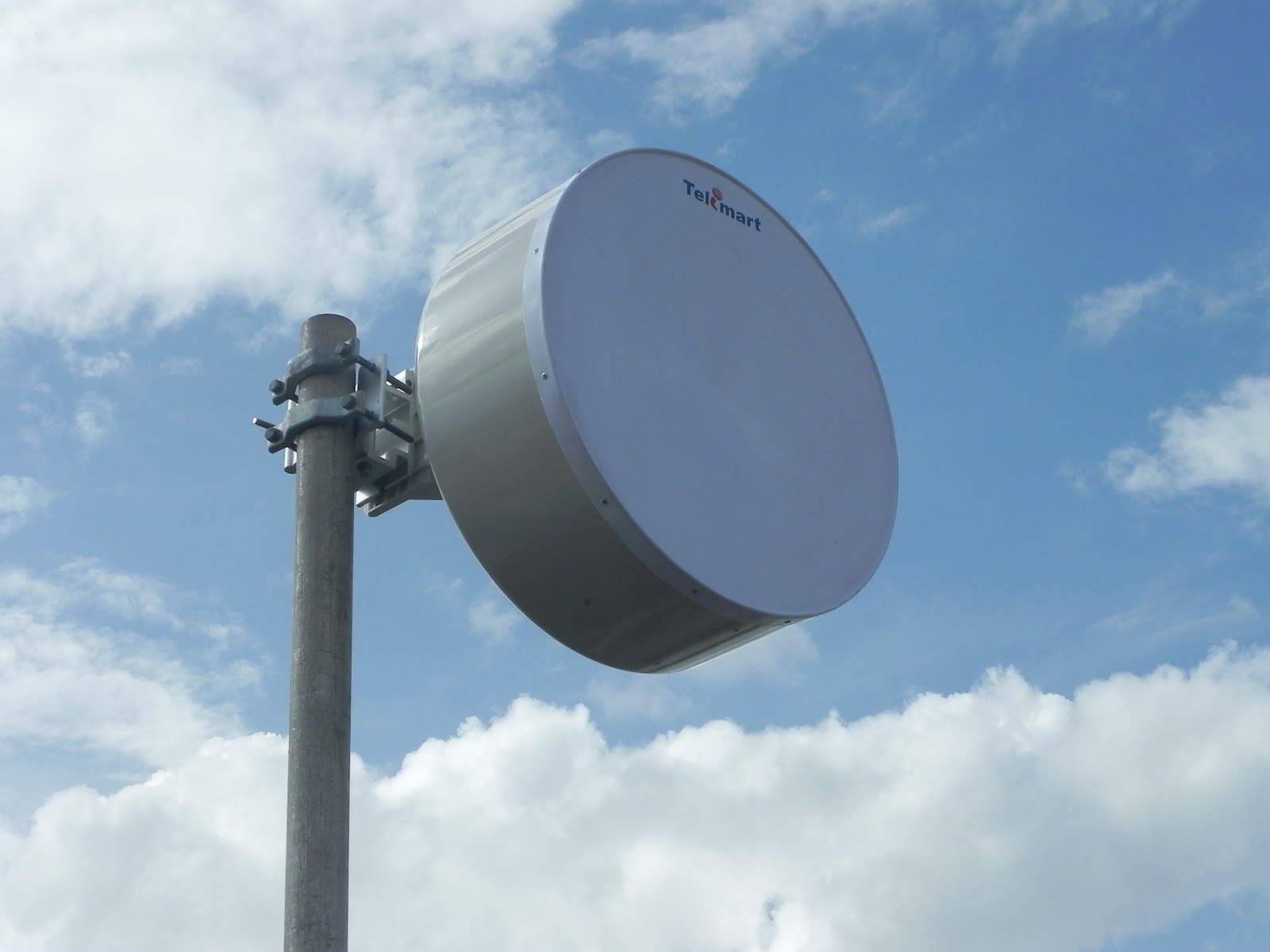 Telimart India Pvt. Ltd. : 18 GHz, 2 ft Microwave Backhaul Antenna