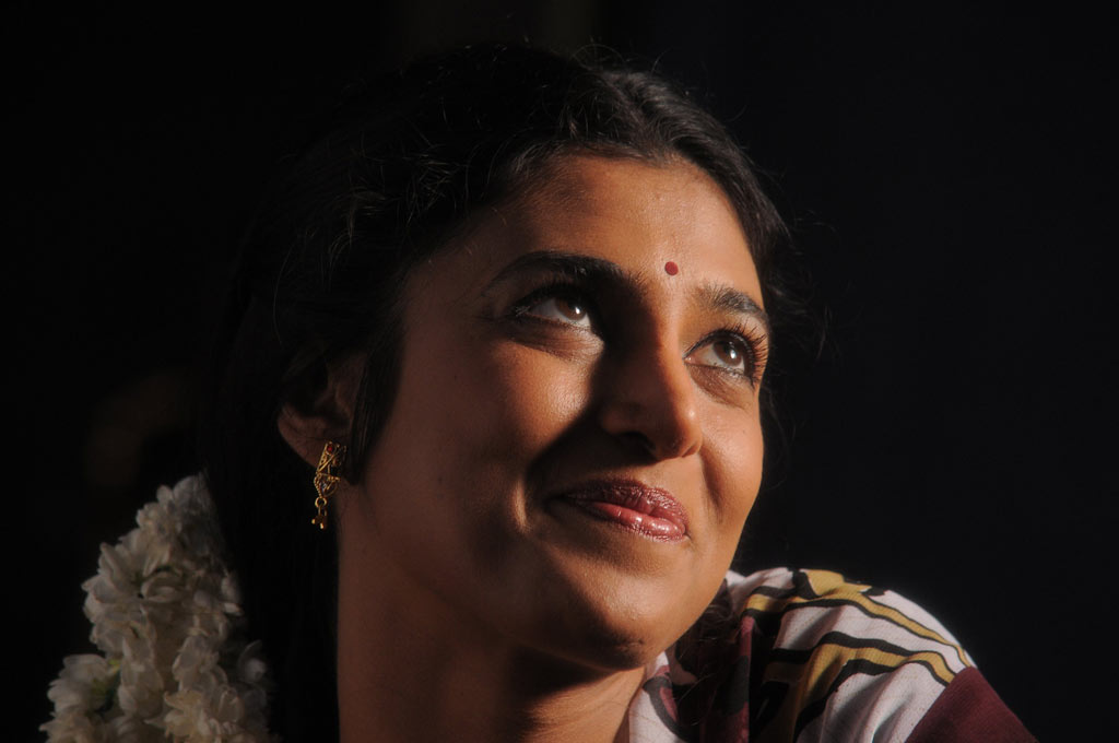 Tamil Actress Kasthuri Sex Video Download - Kasthuri Tv - JungleKey.in Image