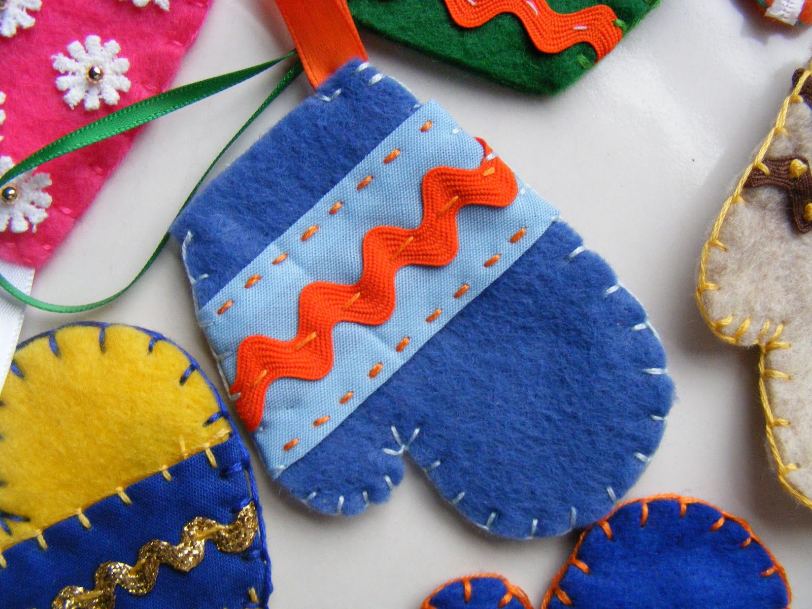 Felt Mitten Ornaments (A felt overshare, perhaps?)