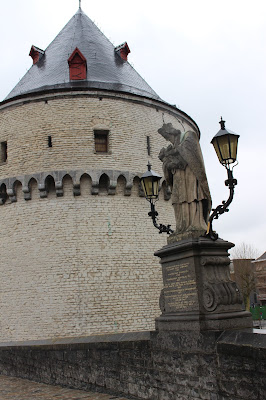 tours broel statue jean-népomucène courtrai flandre