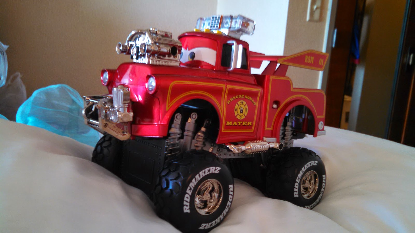 The Orange Jeep Dad's...blog. Ridemakerz is like BuildaBear for Boys!