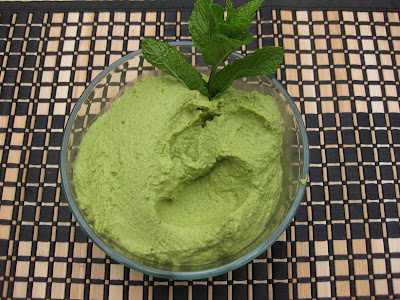 green humus made with greens