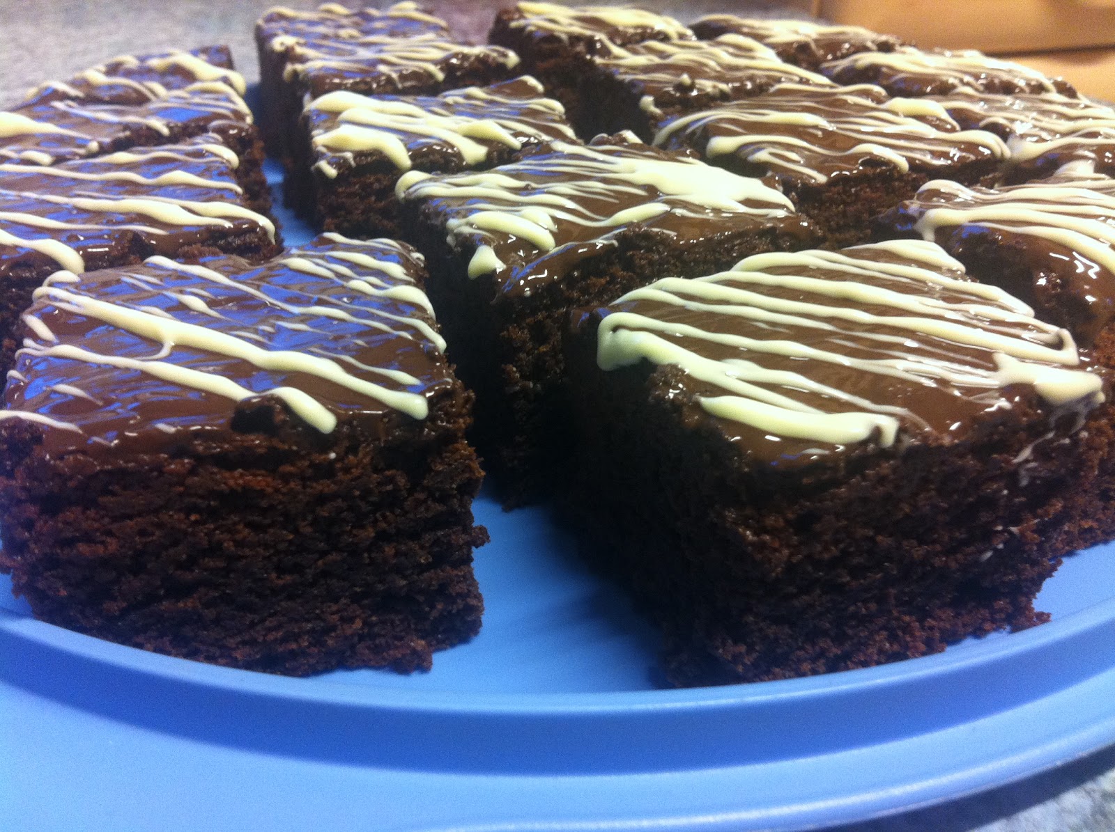 Susis süße Backwelt: Super-duper-saftig-schokoladige Brownies!