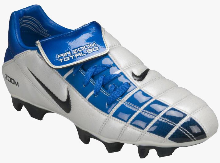 Closer Look: Air Zoom Total 90 II 2002 Football Boots -
