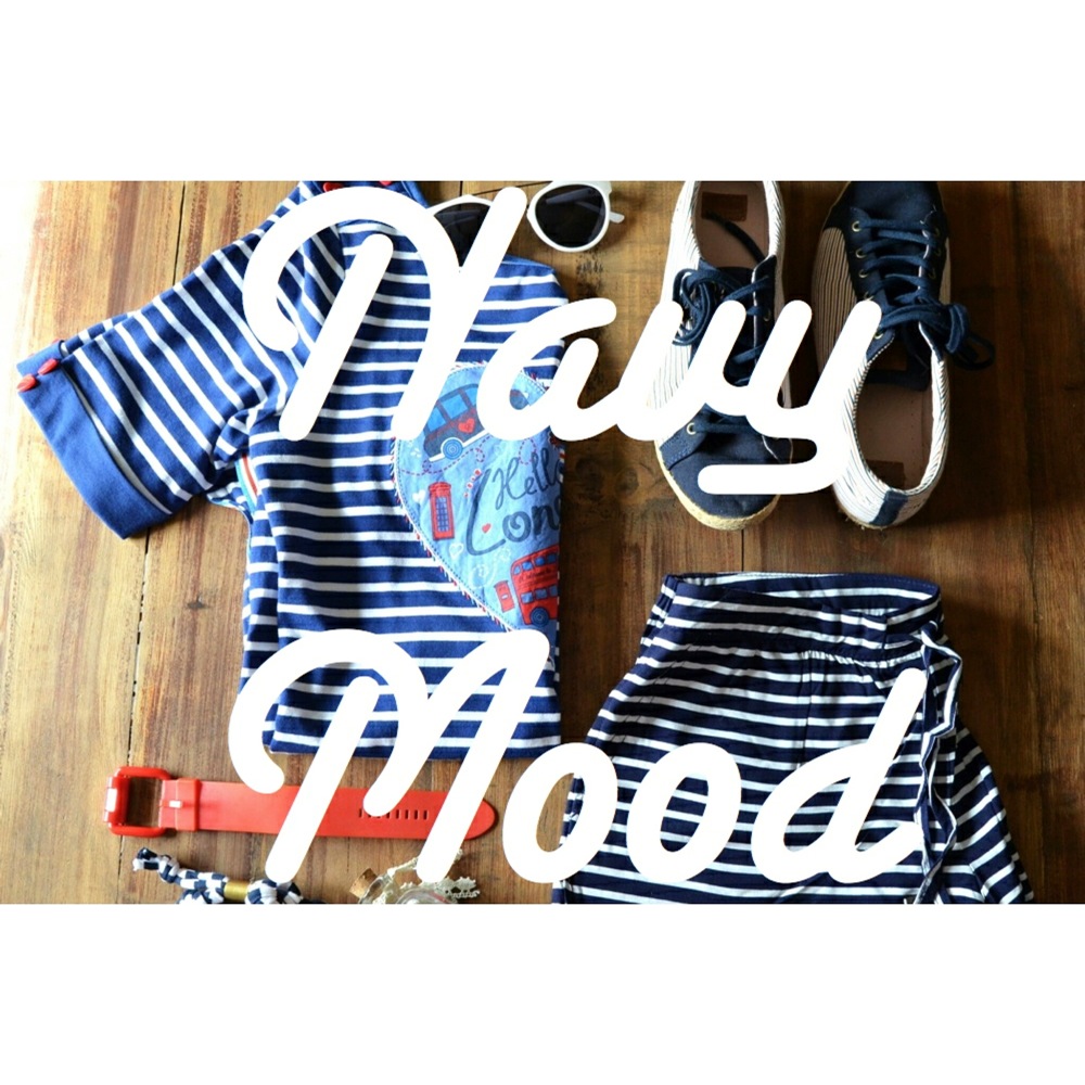 Navy Mood Navy Mood