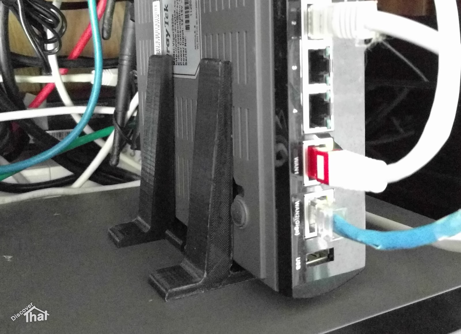 DiscoverThat Journal Router stand