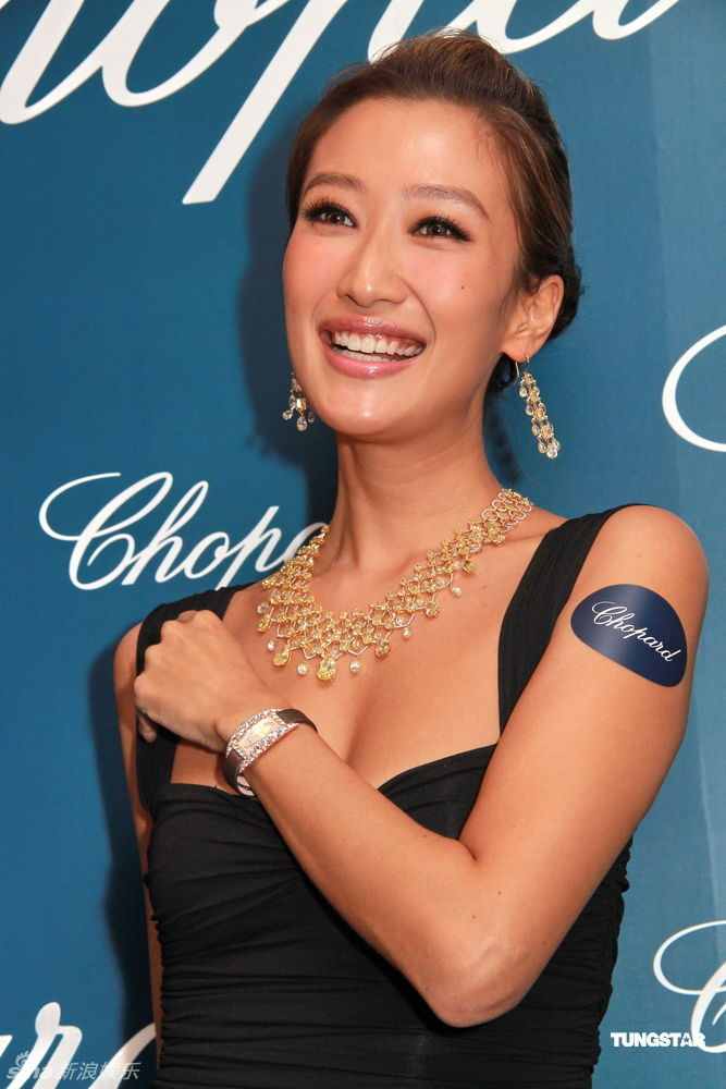Jennifer Tse Photos at Chopard's jewelry Boutique Launch