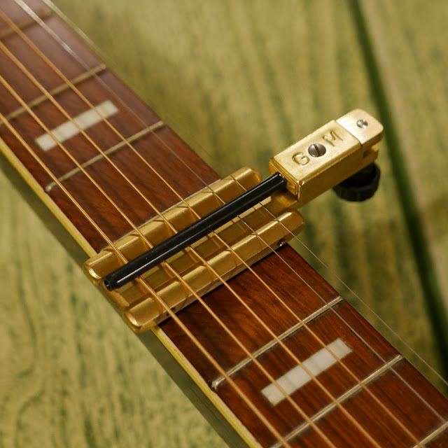 Review GM Dobro, Squareneck, or Hawaiian Guitar Capo