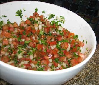 Cocina Tica: Como hacer Pico de Gallo