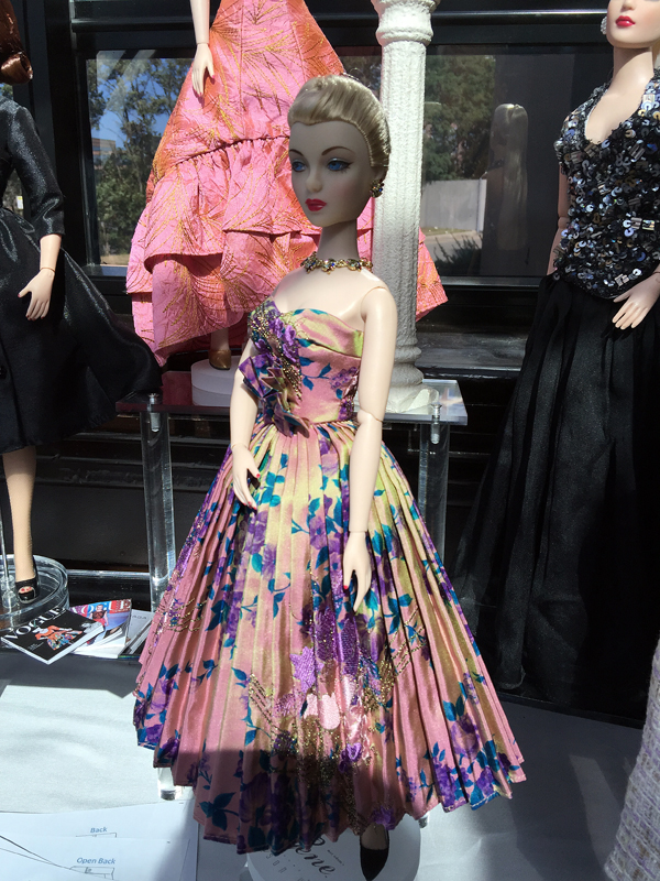 Collecting Fashion Dolls by Terri Gold: 2015-10-04