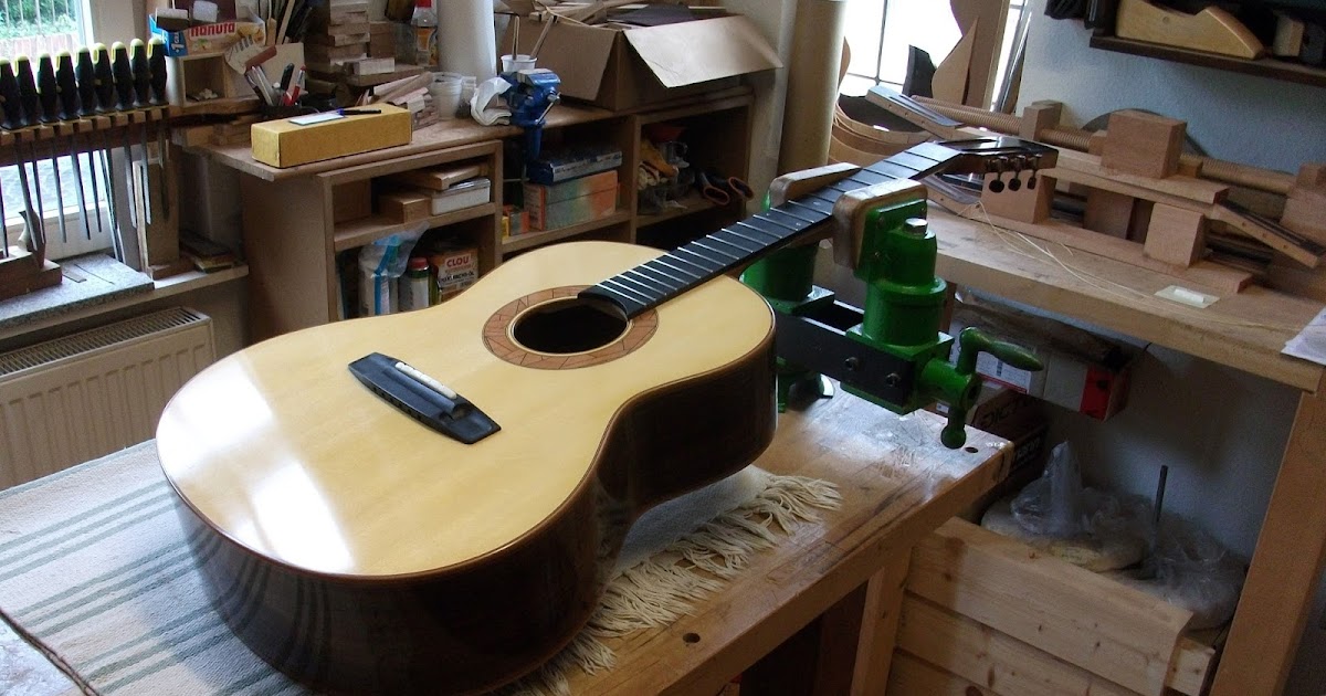 Starting VOSS GUITARS