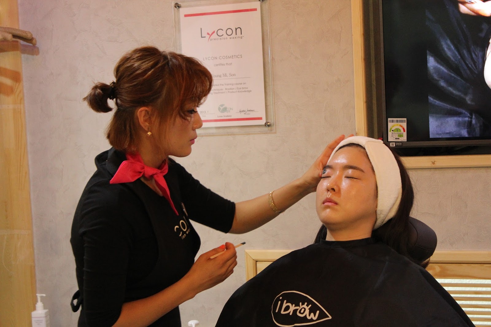 catchup brazilian waxing bar in seoul brow waxing seoul