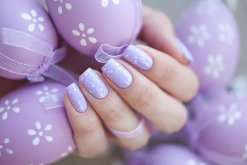 Lilás unhas delicadas estilo modas e manias