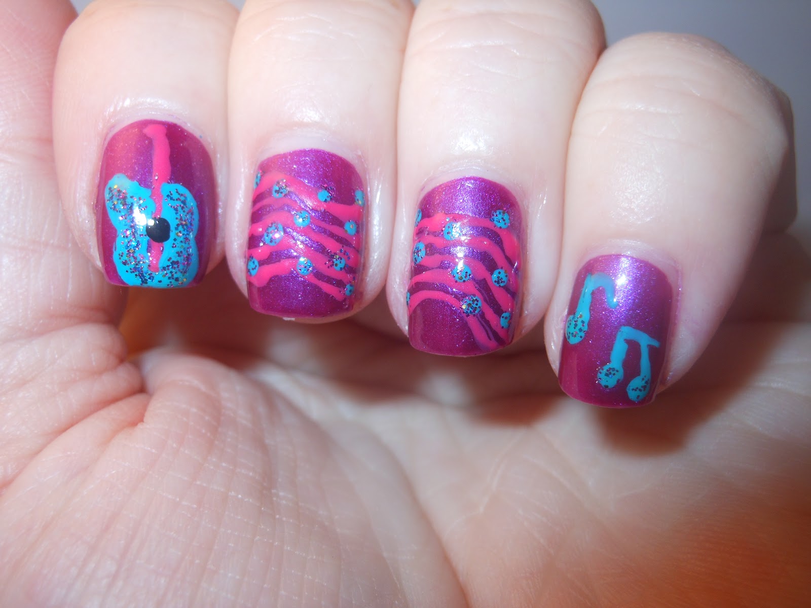 The Polished Momma Rock on! Guitar and music nail art