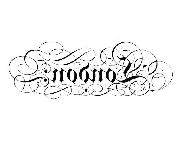 Черно белые надписи. Надпись в зеркальном отражении. Тату черно белые надписи. Надписи зеркально черно белые