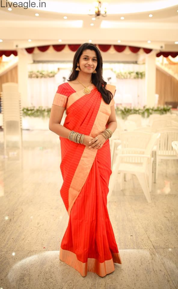 Serial Actress Priya In Hot Sarees Rare And Unseen Semma Hot Guys Hot And Sexy Actress