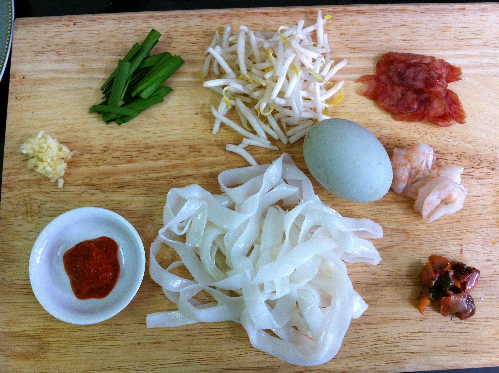 confessions-of-a-weekend-cook-penang-char-kuey-teow