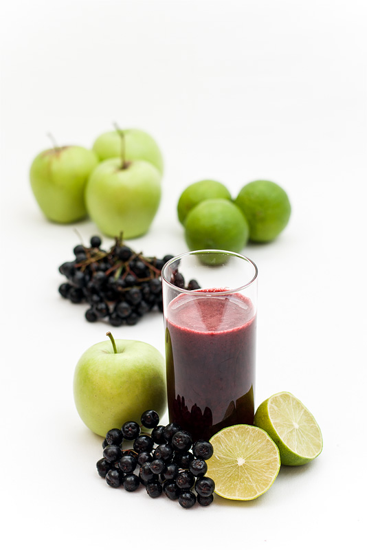 Aronia apple lime juice front