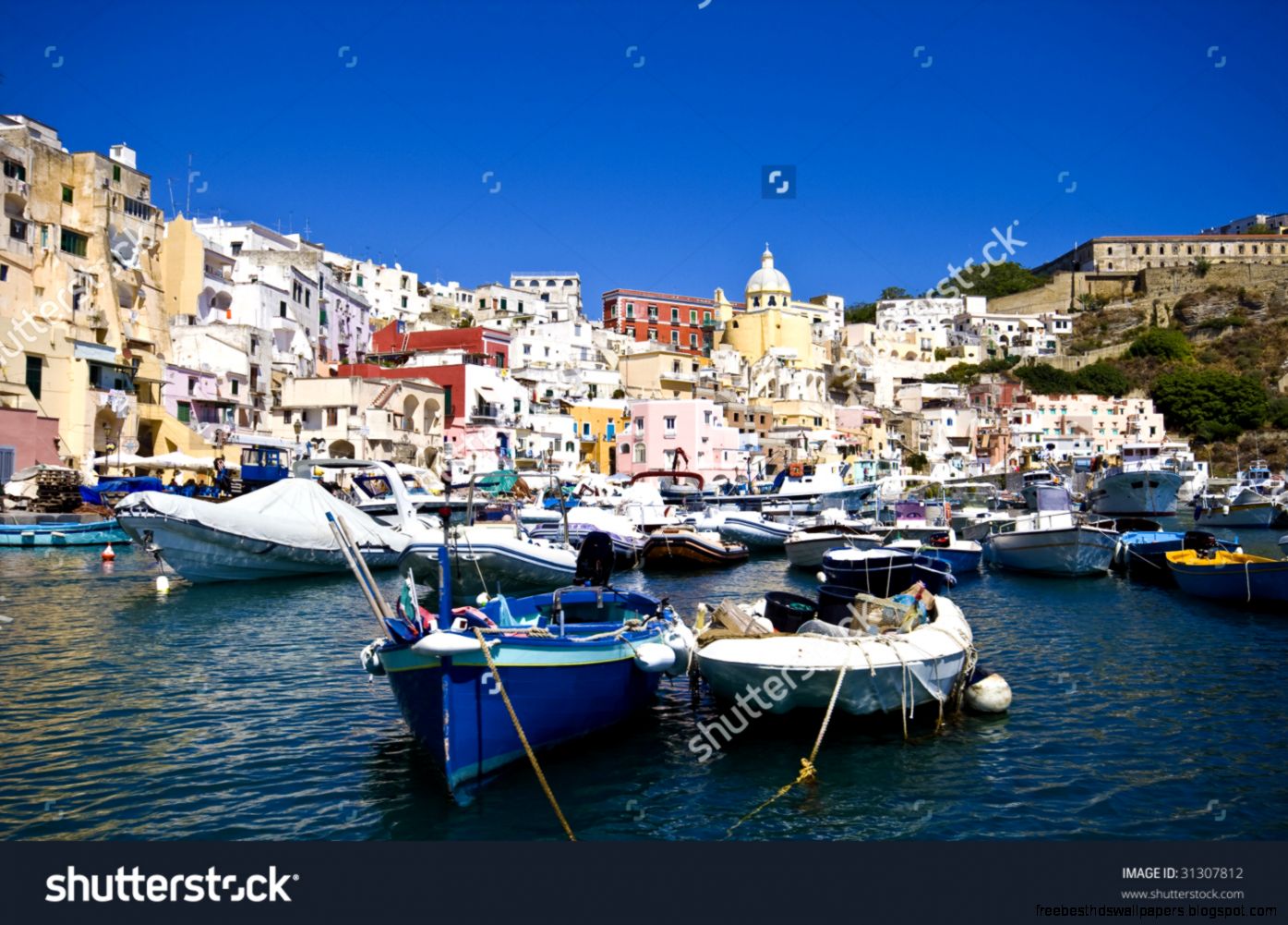 Mediterranean Sea Coast Italy Stock Photo 31307812  Shutterstock