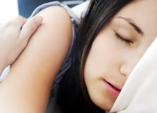 Científicos descubren que el cerebro "se come" a sí mismo cuando no dormimos lo suficiente