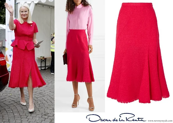 Crown Princess Mette-Marit wore OSCAR DE LA RENTA Frayed wool-blend tweed midi skirt