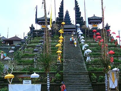 Rumah Adat Gapura Candi Bentar All Desain