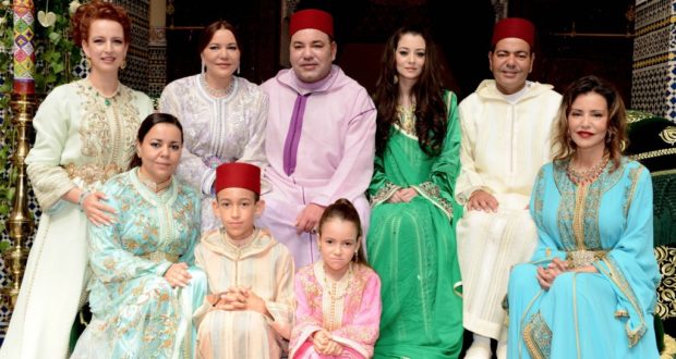كشف السر…هذا هو المنتوج الذي تستعمله أميرات المغرب للحفاظ على جمالهن حسب أستاذ القصر كشف السر…هذا هو المنتوج الذي تستعمله أميرات المغرب للحفاظ على جمالهن حسب أستاذ القصر