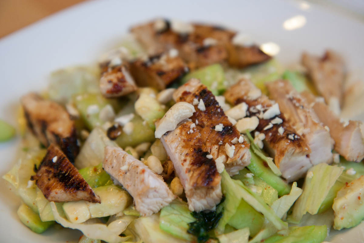 Ganz einfache Küche: Salat mit gegrillter Putenbrust oder Grün ja grün ...