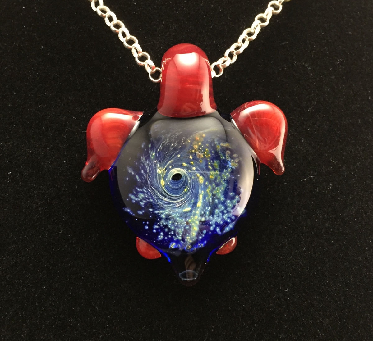16-Silver-Galaxy-Turtle-Ryan-Eicher-Jewellery-Glass-Pendants-Sculptures-www-designstack-co