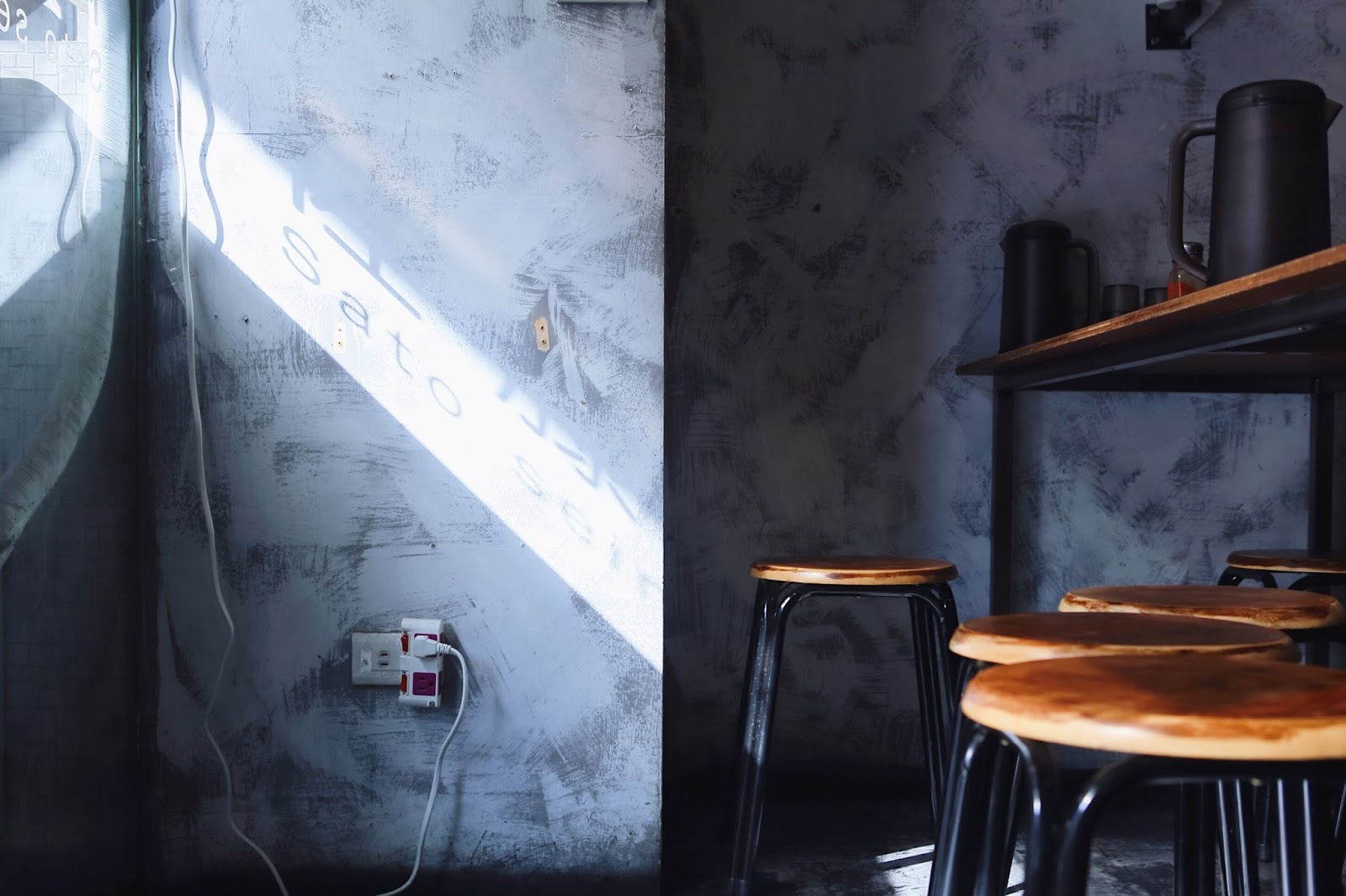 已歇業 佐藤精肉店shida 台北大安區 師大夜市附近 不用思考 大口享受肉跟飯的美妙吧 小食日記