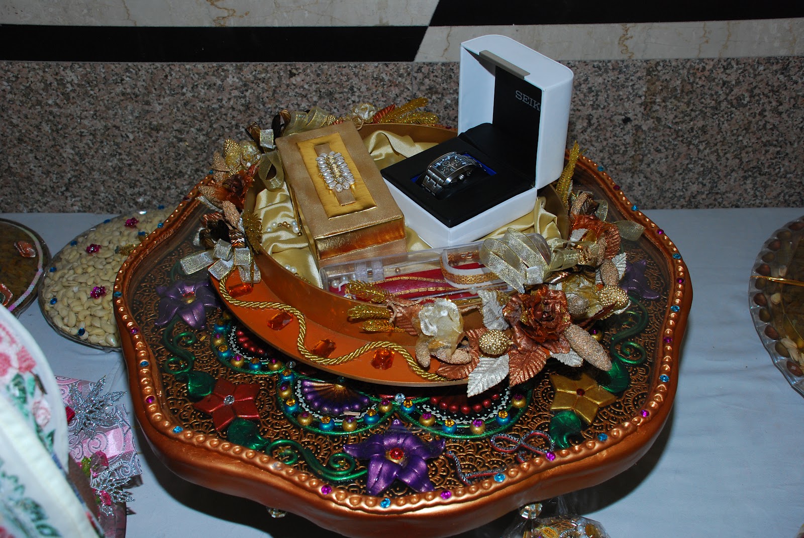 Rose n Wrap Gift Packing Tray