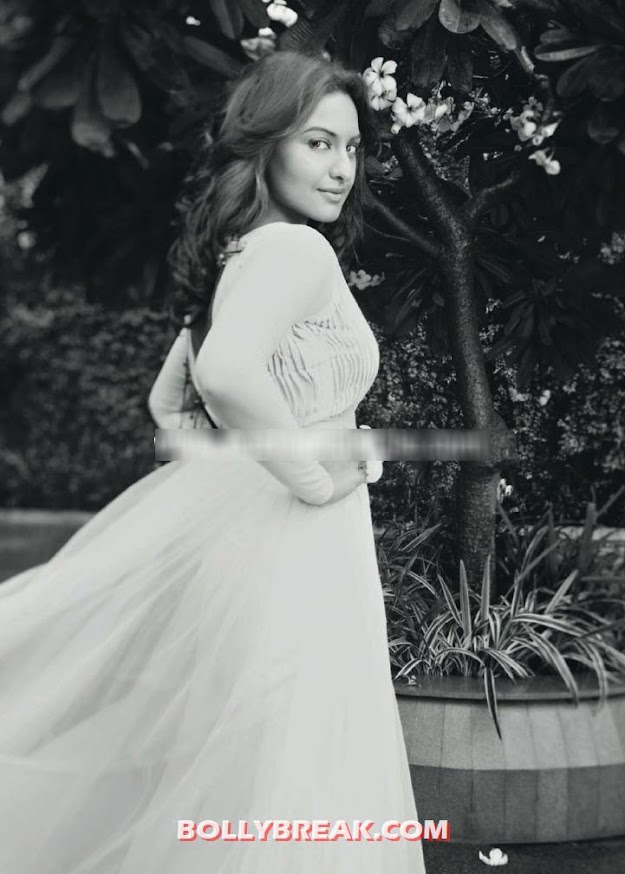 Sonakshi sinha in white dress - (4) -  Sonakshi Sinha’s HQ Scans from Filmfare – August 2012