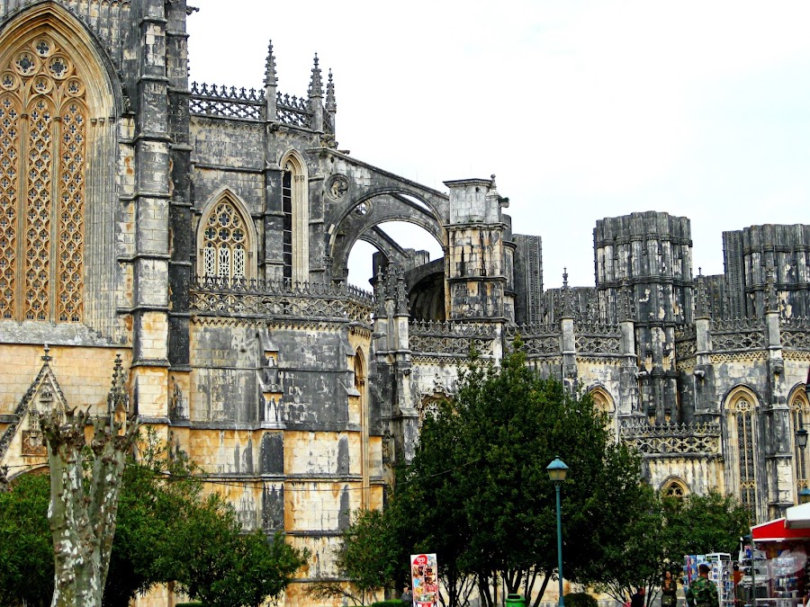 Batalha. Las increíbles capillas inacabadas del Monasterio da Vitória