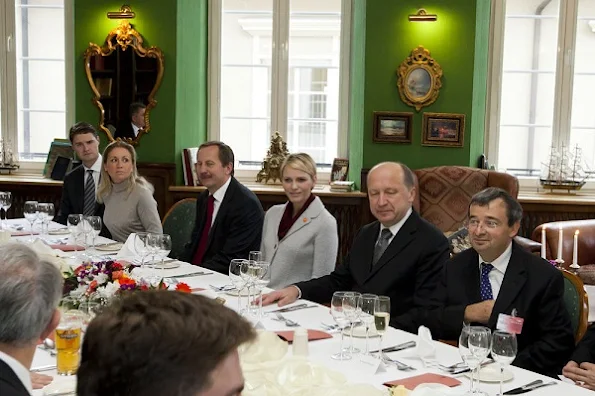 Mme Irena Degutiene, President of the Parliament, and the Prince and Princess will lunch with Mr. Andrius Kubilius