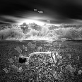 18-Vassilis-Tangoulis-Distorted-Dreams-in-Black-and-White-Photographs-www-designstack-co
