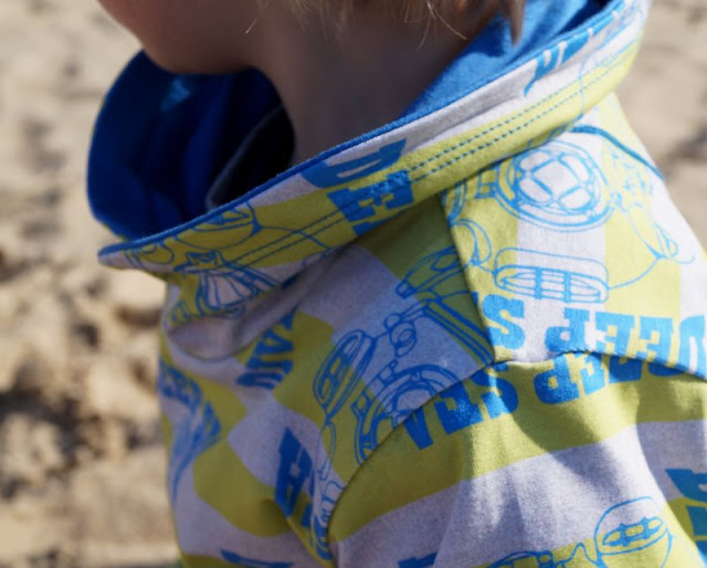 Maritime Lieblingsstücke: Kindermode von piapaul (mit Rabattcode und Verlosung) Kinder  Jungen Jungs Shirt Sweatshirt Langarm Taucher Deep Sea blau gelb grau Jersey Kragen