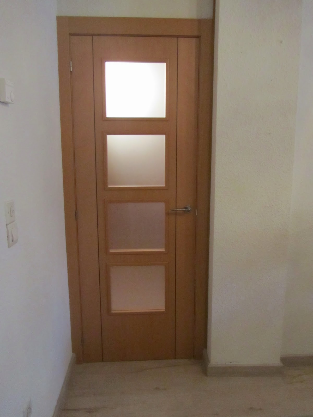 Puertas Lozano: REFORMA. INSTALACION DE PUERTAS DE INTERIOR, BLINDADA Y