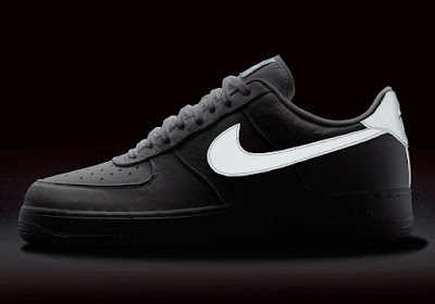 air force 1 black reflective