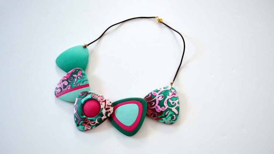 collar hidden magic en arcilla polimérica