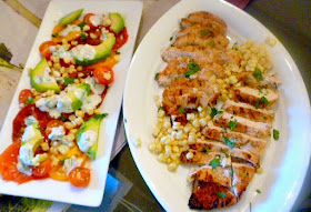 Grilled Chicken with Toamto-Avocado Salad takes advantage of summer's fresh corn and tomatoes (Yum!) and pulls together a dinner that is light and bold with flavors! - Slice of Southern