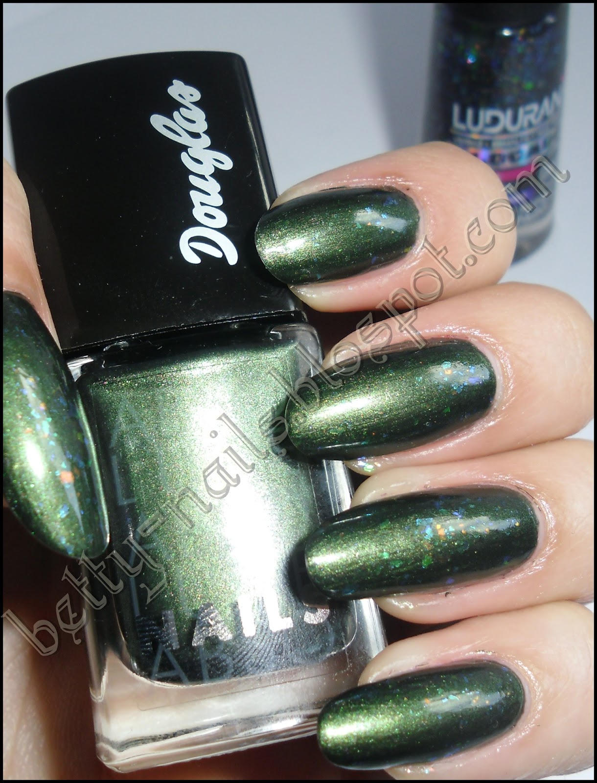 Betty Nails Douglas Glamorous