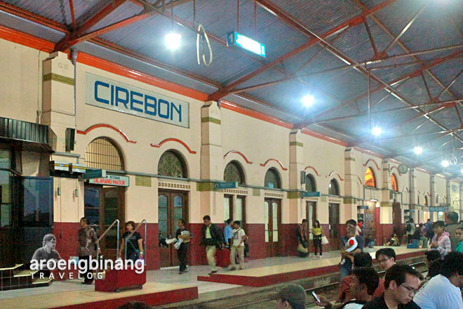 stasiun kereta api kejaksan cirebon